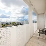 Apartment Bialoleka Deluxe By Bookinghost *